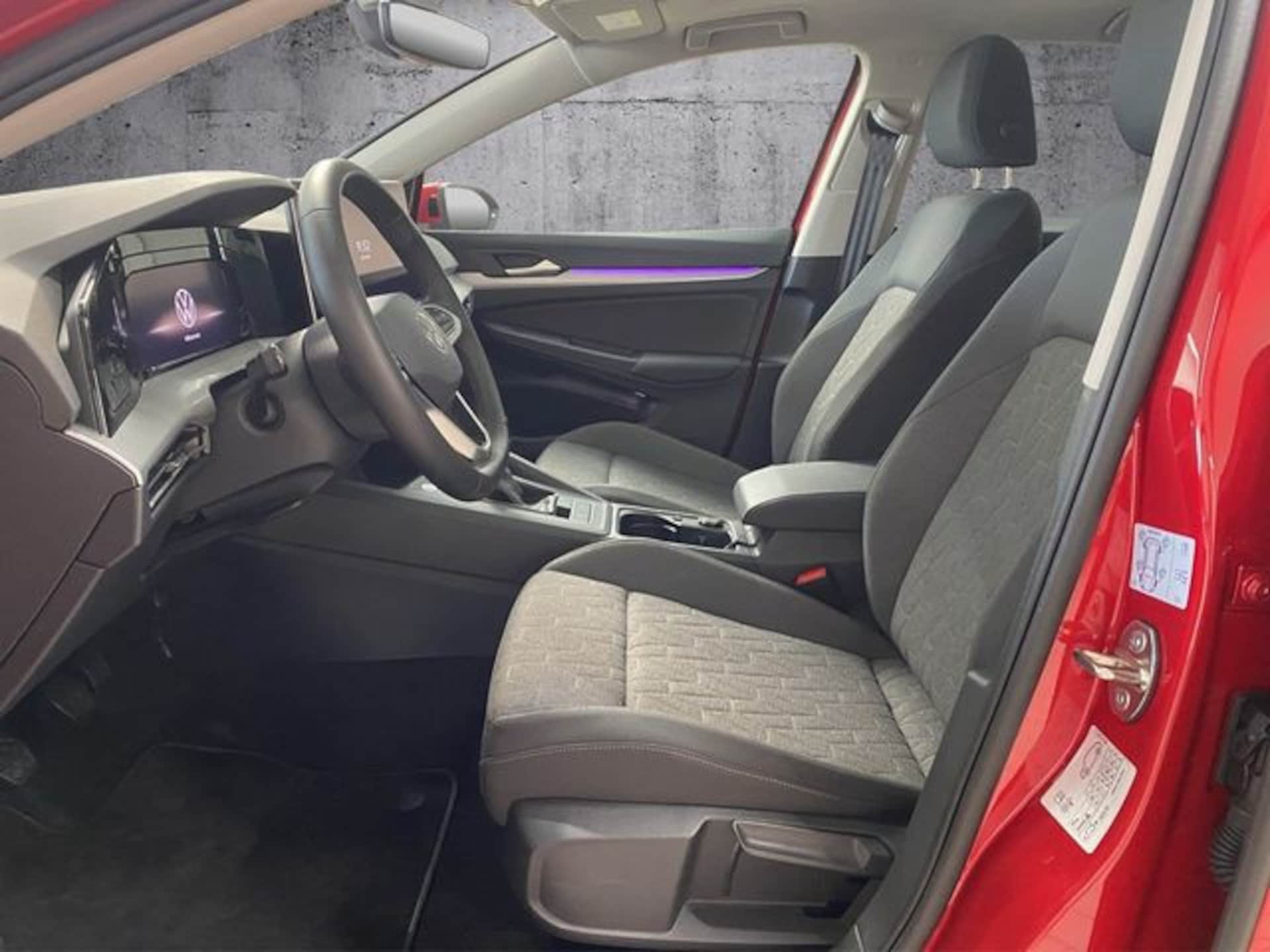 Volkswagen Golf Life