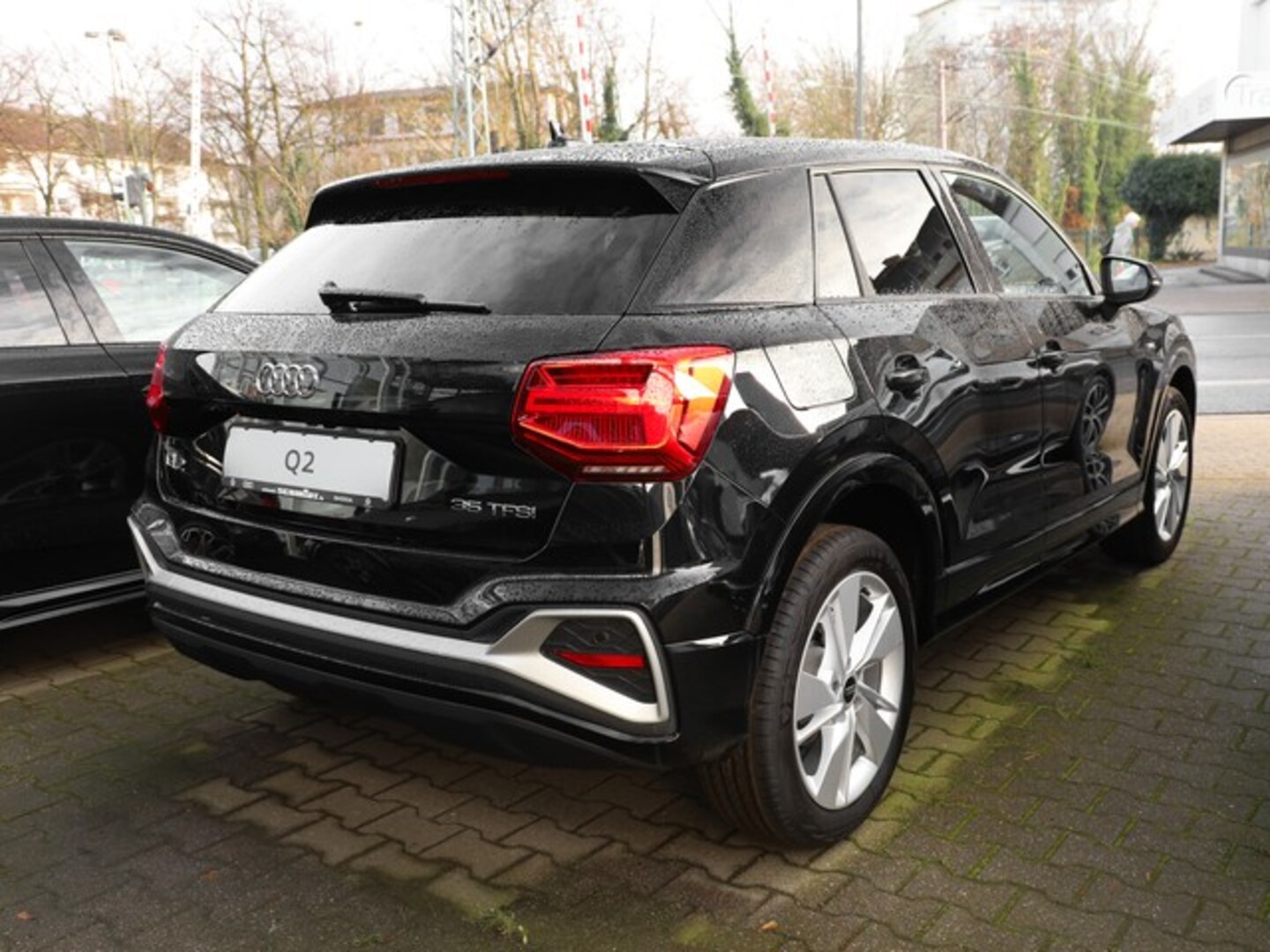 Bild über Audi Q2 S line 35 TFSI S tronic - für weitere Informationen kontaktieren Sie den Audi Partner