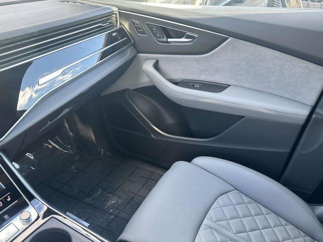 2026 Audi SQ8 Prestige - Photo 13