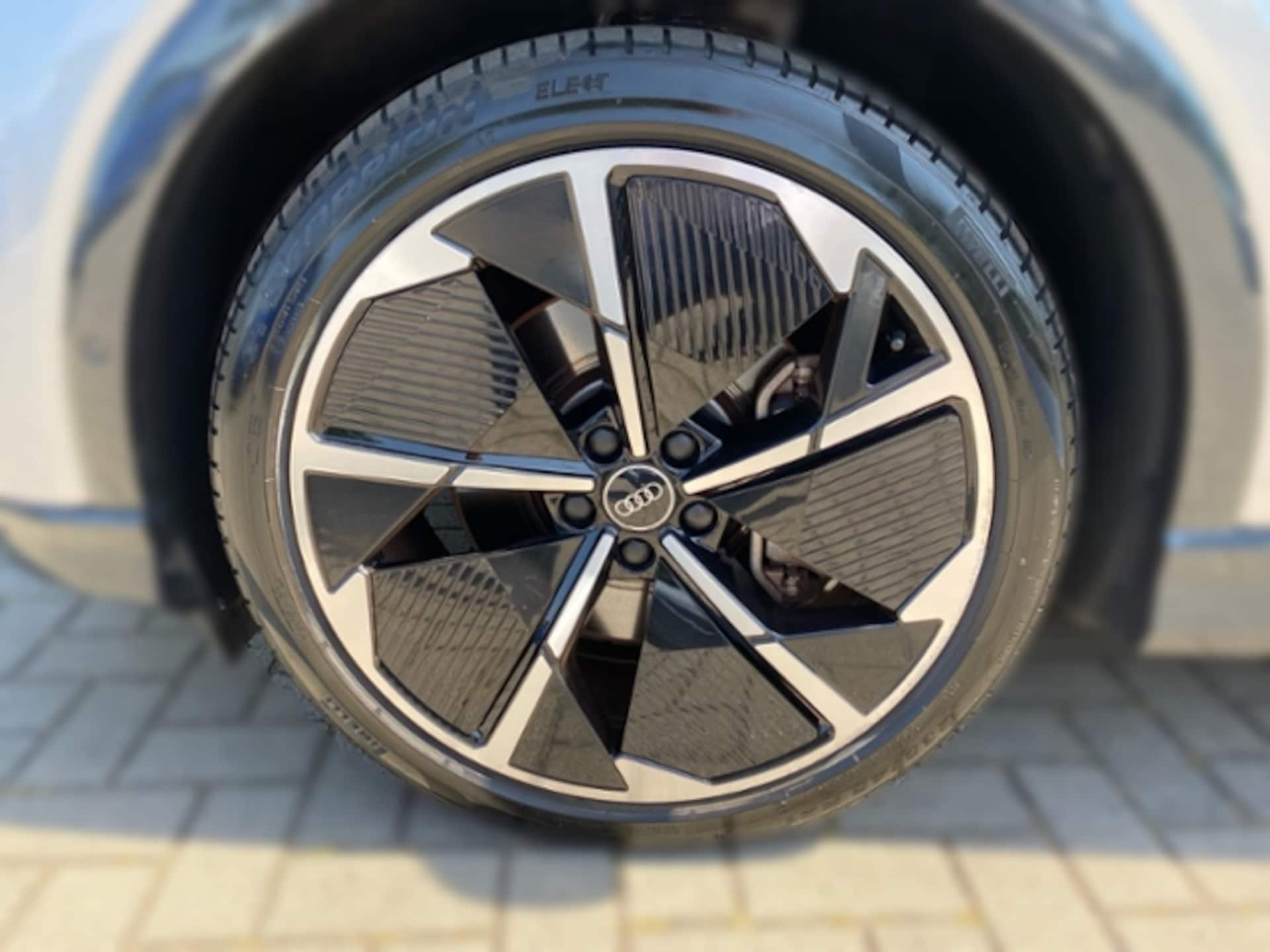 Audi Q4 Sportback e-tron