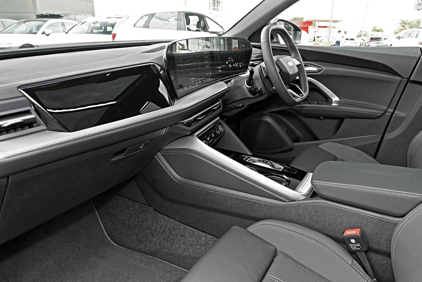 Image about Audi Q5 SUV TDI quattro 150 kW sport