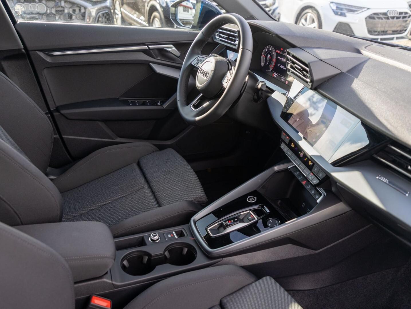 Bild über Audi A3 Sportback TDI S tronic - für weitere Informationen kontaktieren Sie den Audi Partner