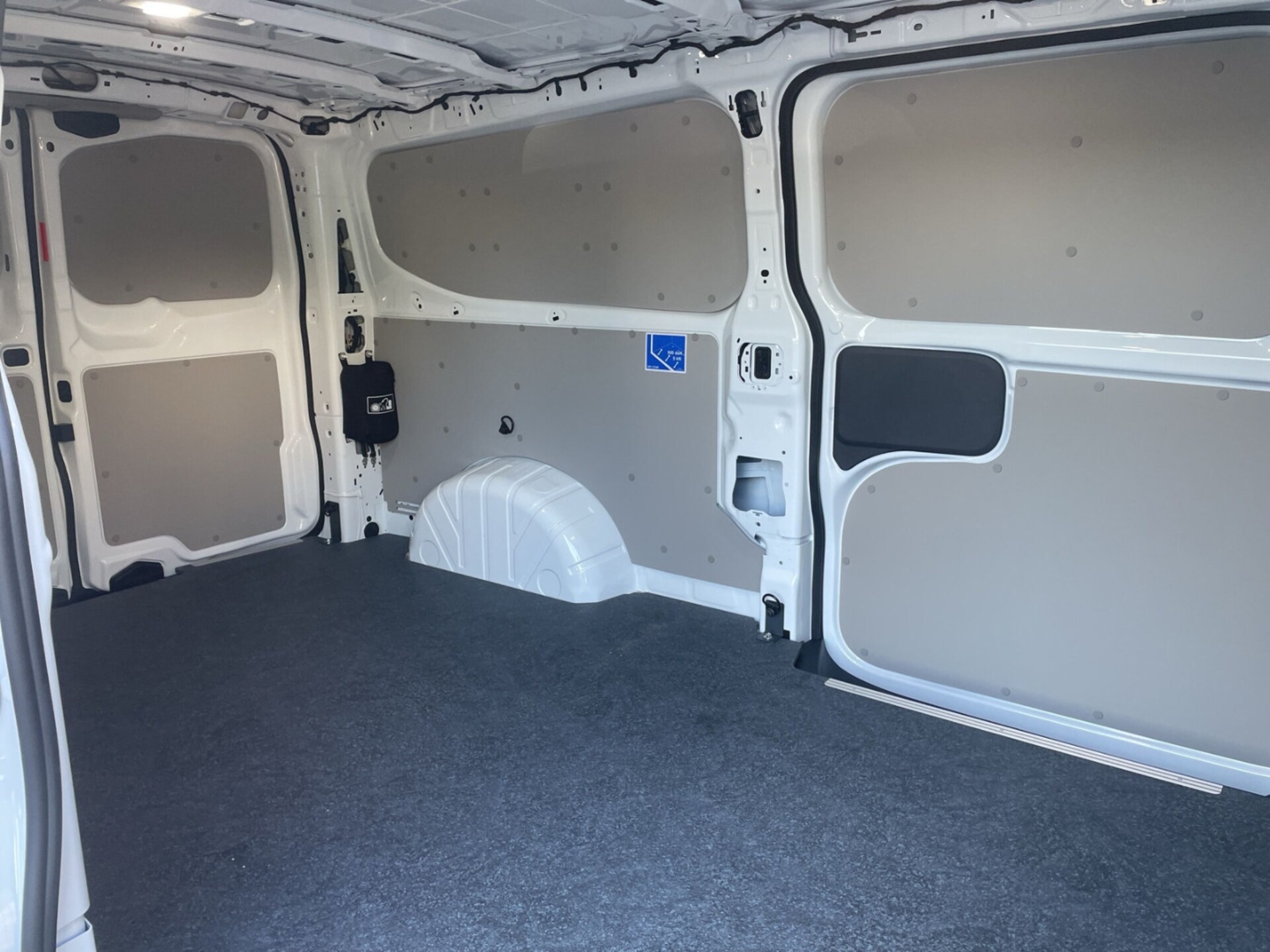 Volkswagen Transporter Kasten langer Radstand