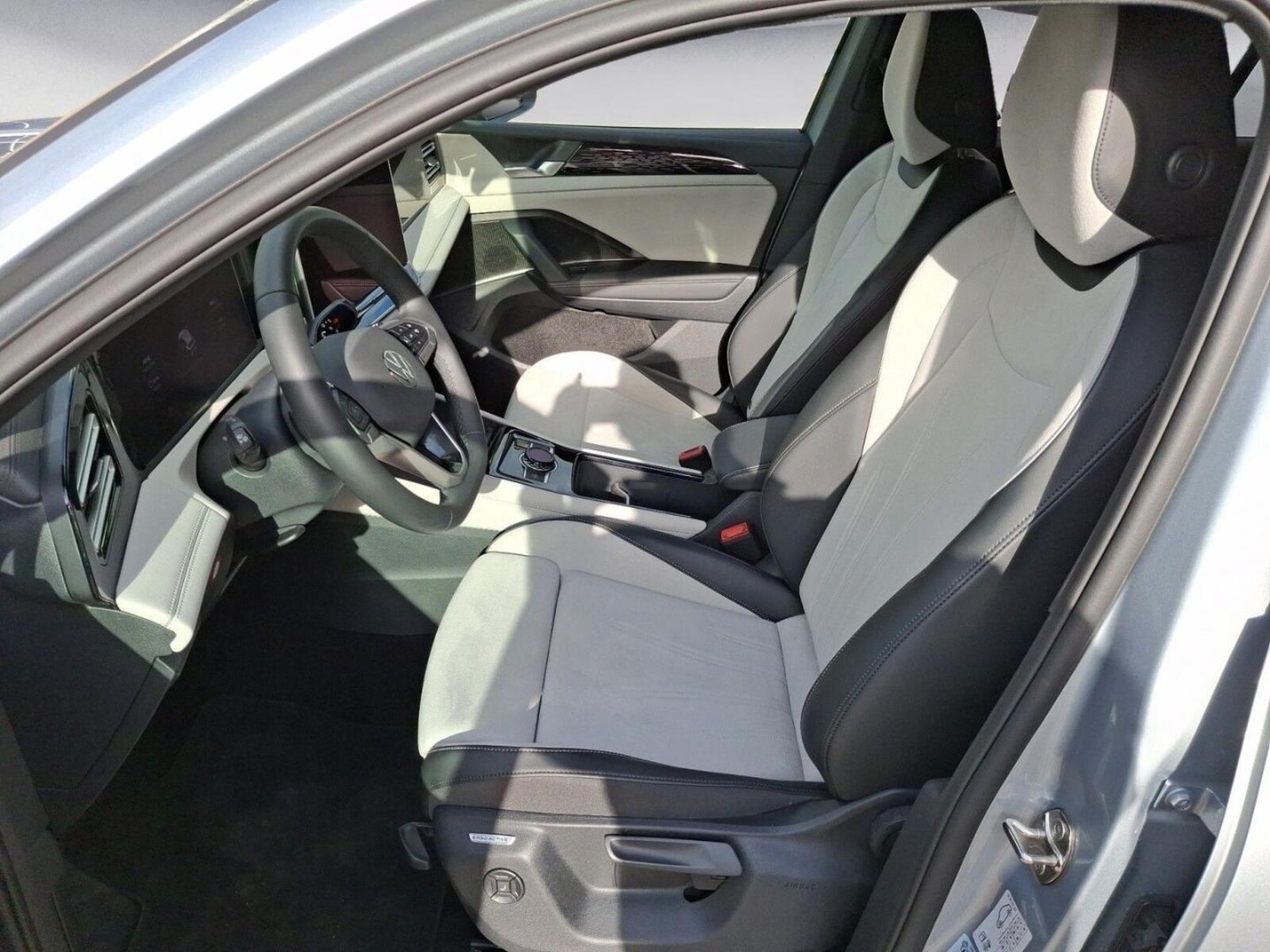 Volkswagen Tiguan – Bild 10
