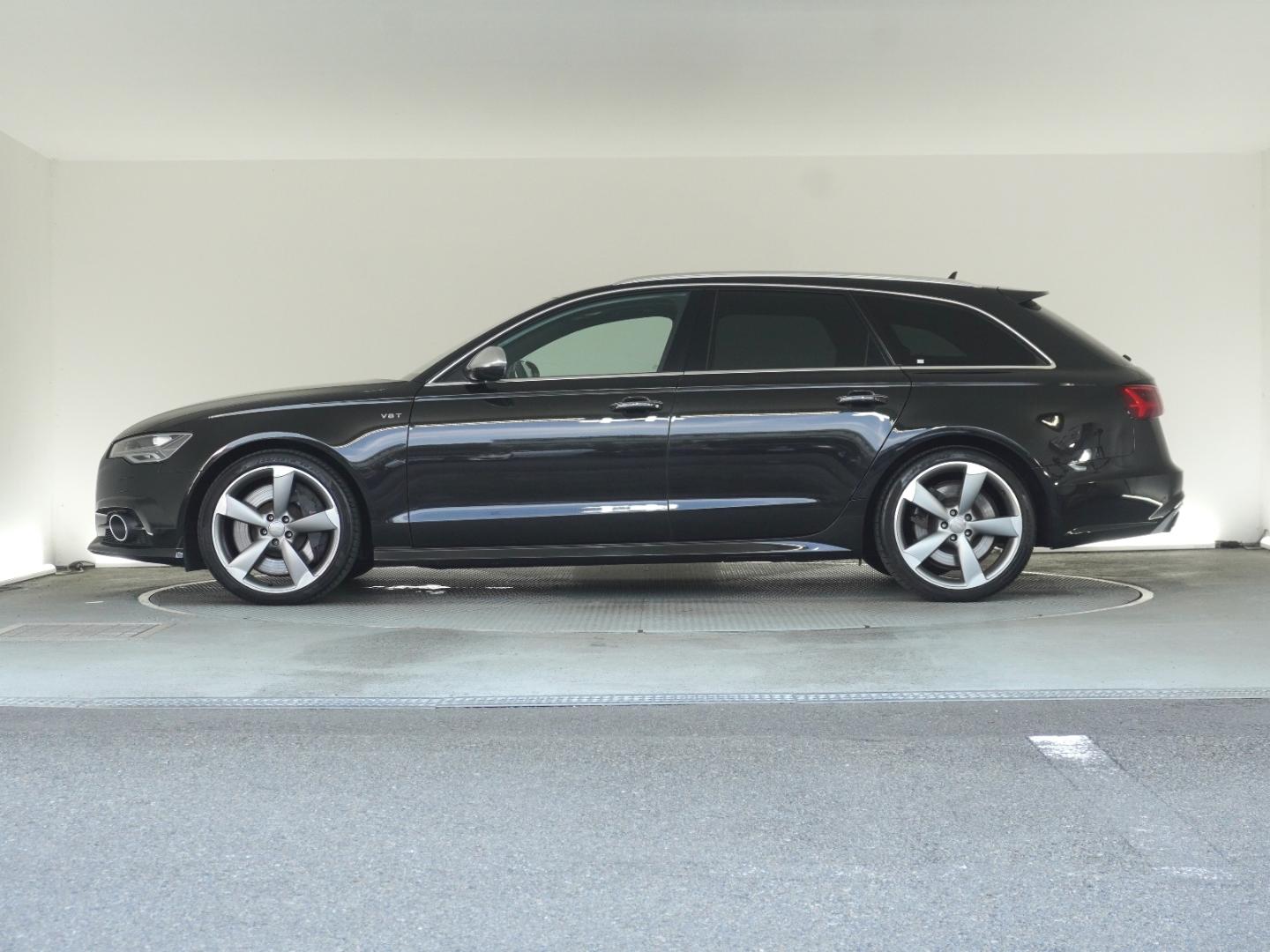 Audi S6 Avant
