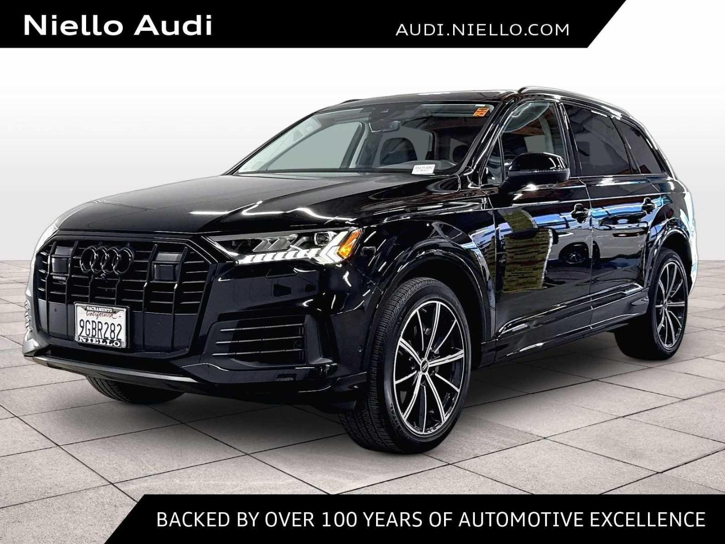 2023 Audi Q7 55 Premium Plus quattro Tiptronic's photo