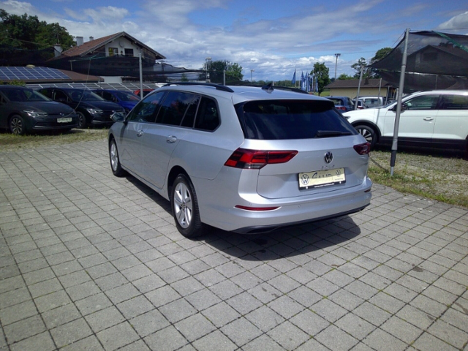 Volkswagen Golf Variant Life