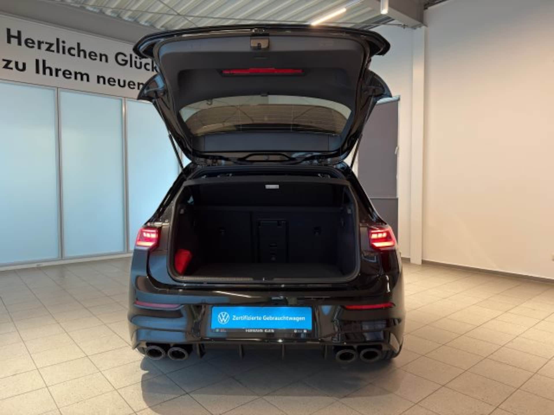 Volkswagen Golf R Black Edition