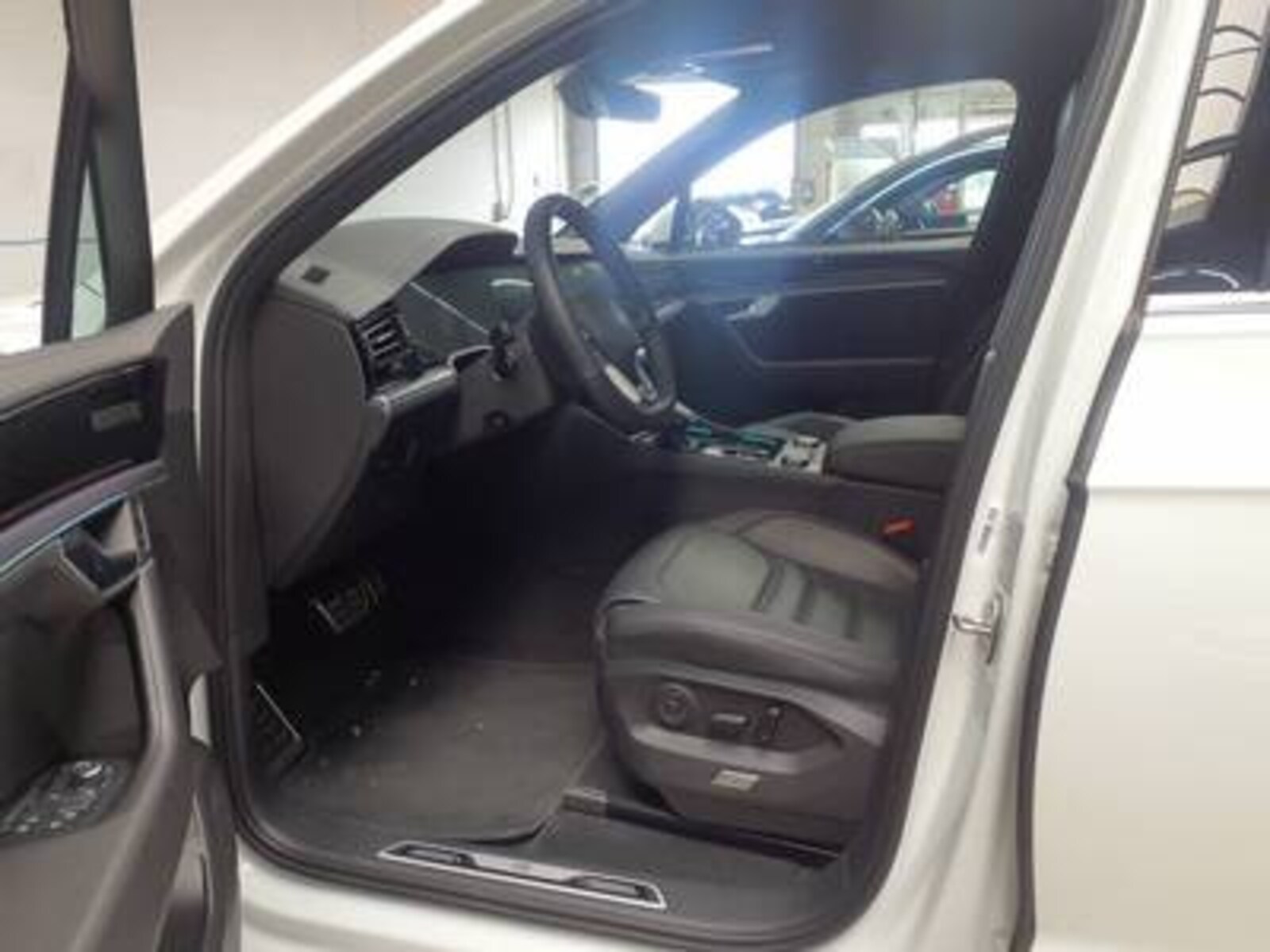 Volkswagen Touareg – Bild 3