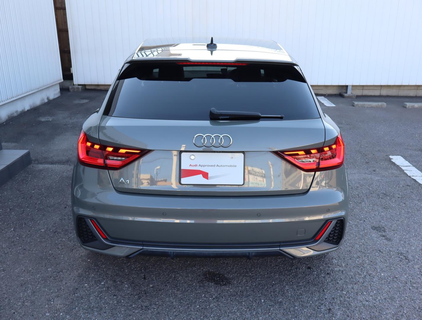 Audi A1 Sportback 35 TFSI S line 110(150) kW(PS) S tronic for more details contact your dealer