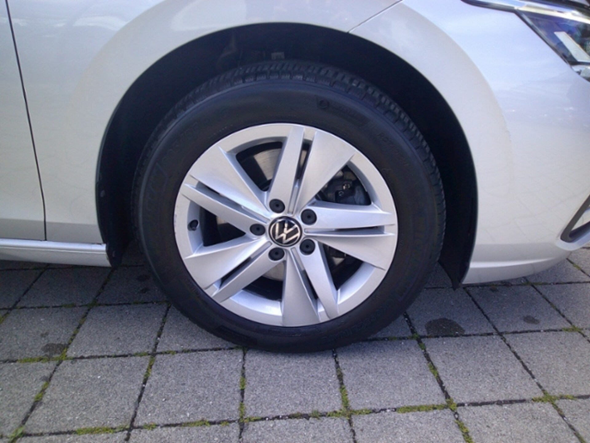 Volkswagen Golf Variant Life