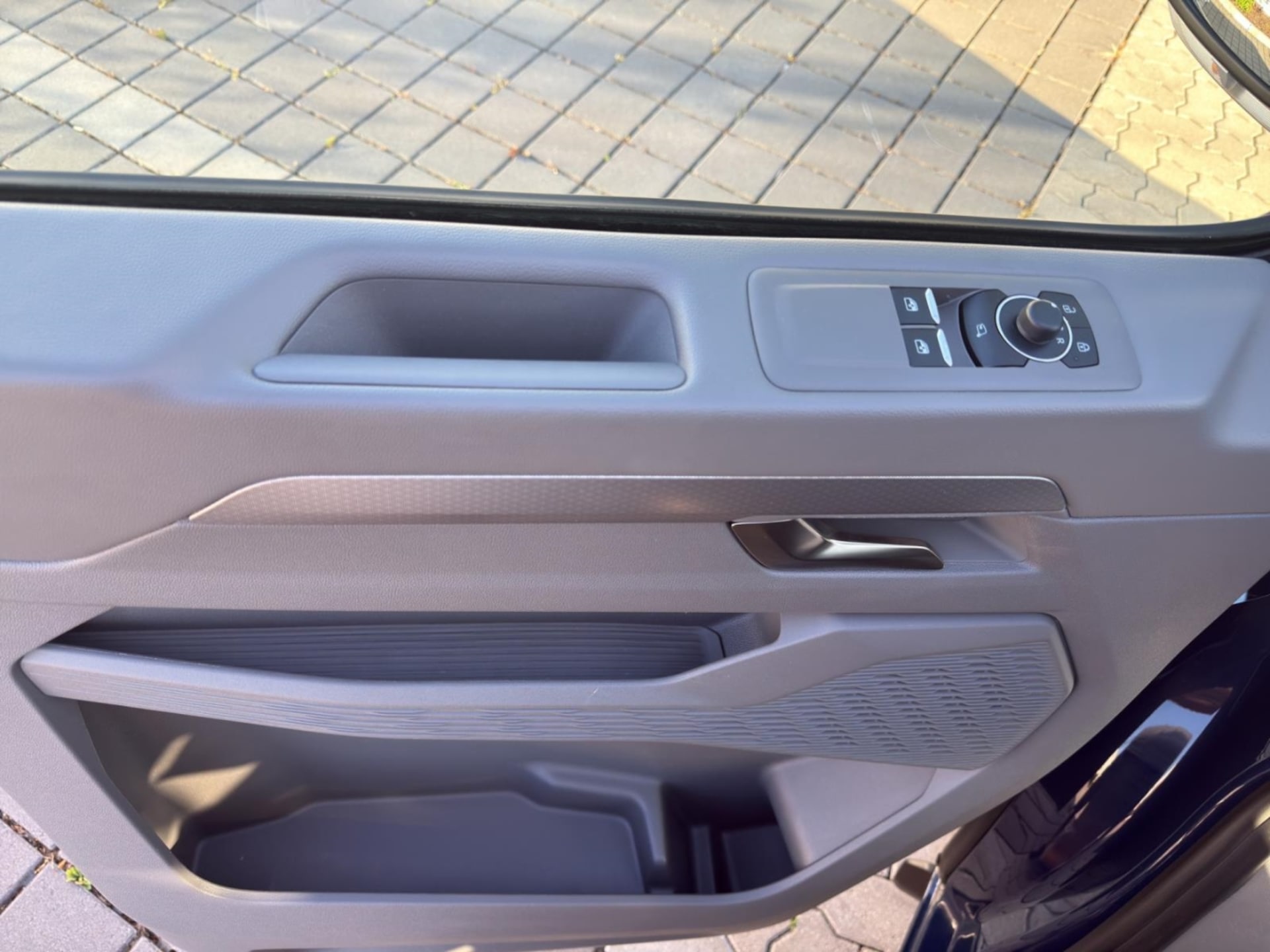 Volkswagen Caravelle Style