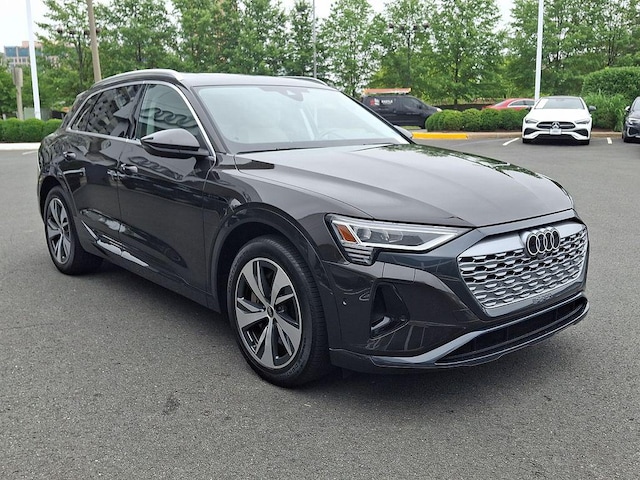 2024 Audi Q8 e-tron