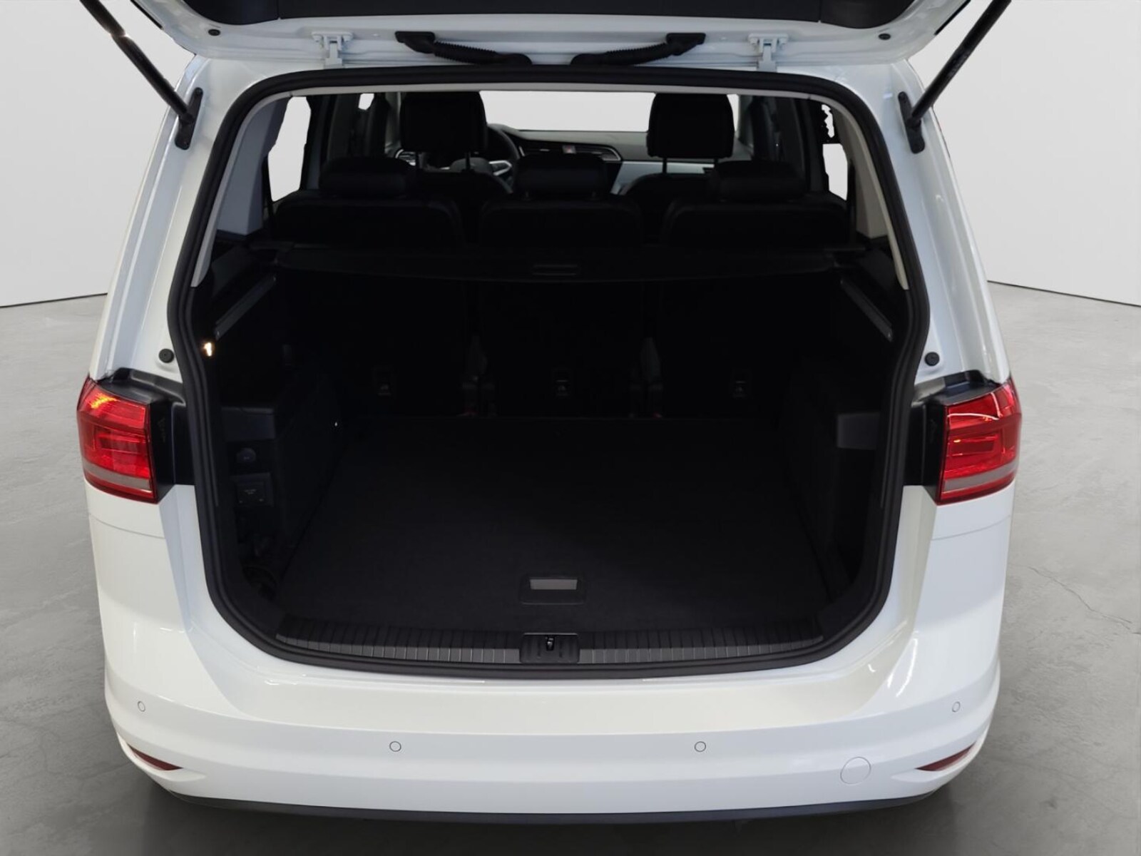Volkswagen Touran – Bild 8