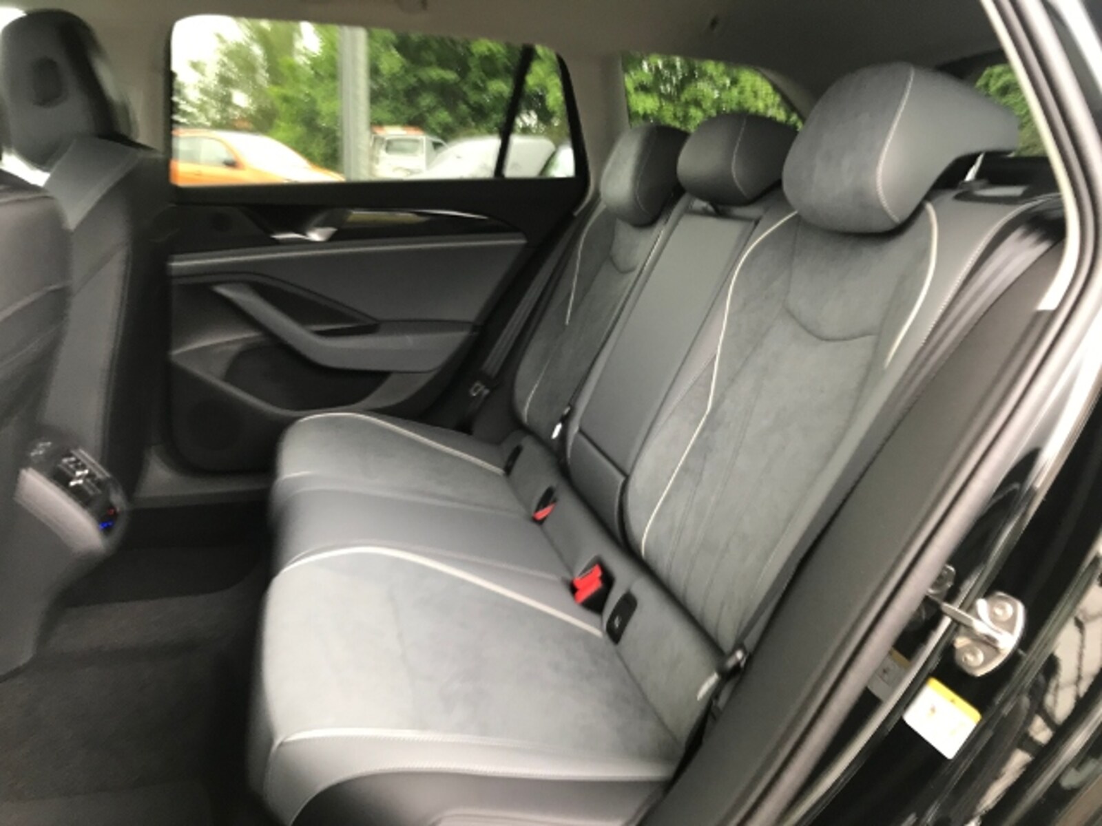 Volkswagen Passat – Bild 12
