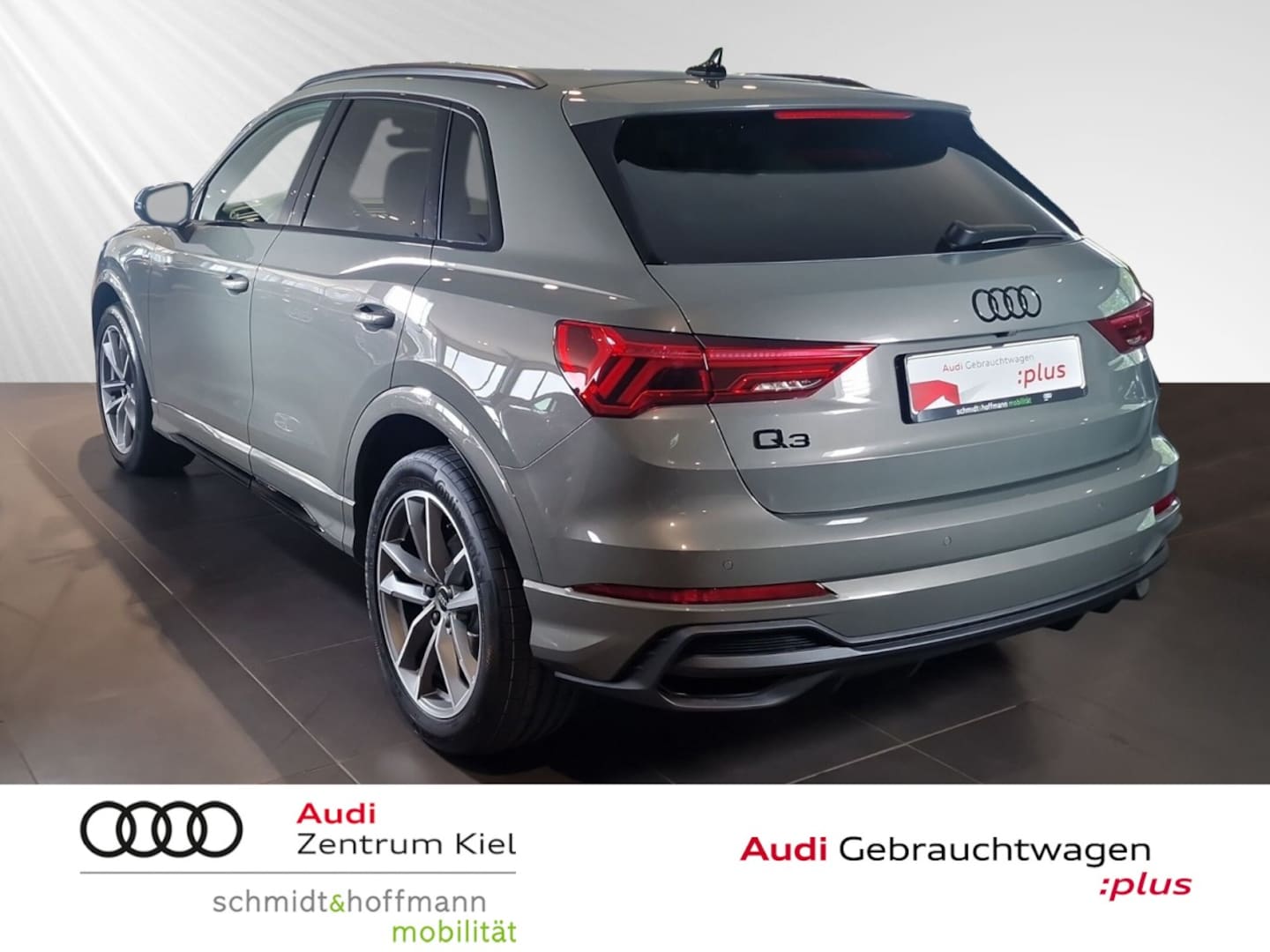 Bild über Audi Q3 S line 35 TFSI S tronic - für weitere Informationen kontaktieren Sie den Audi Partner