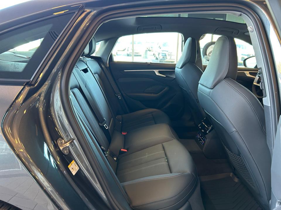 2026 Audi A6 Premium Plus - Photo 29