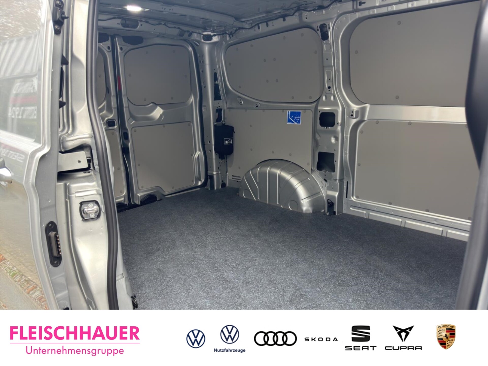 Volkswagen Transporter Kasten kurzer Radstand
