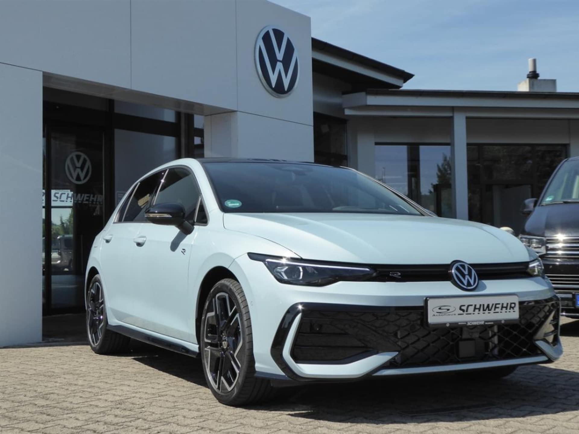 Volkswagen Golf R-Line