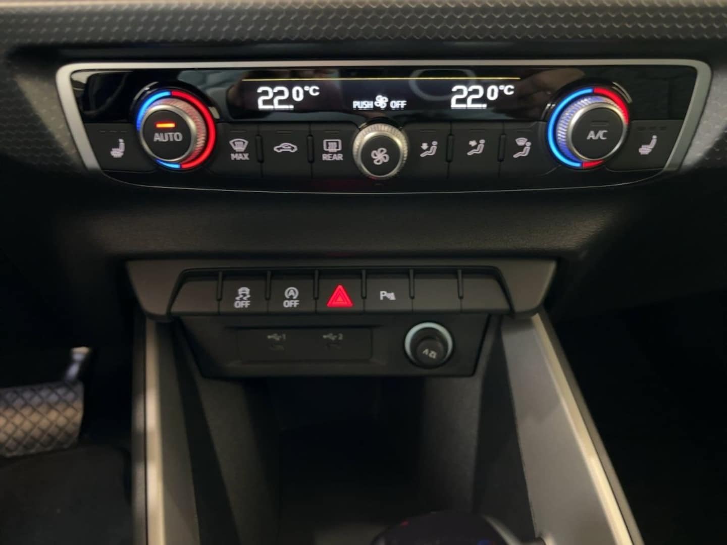 Bild über Audi A1 Sportback advanced 25 TFSI S tronic - für weitere Informationen kontaktieren Sie den Audi Partner