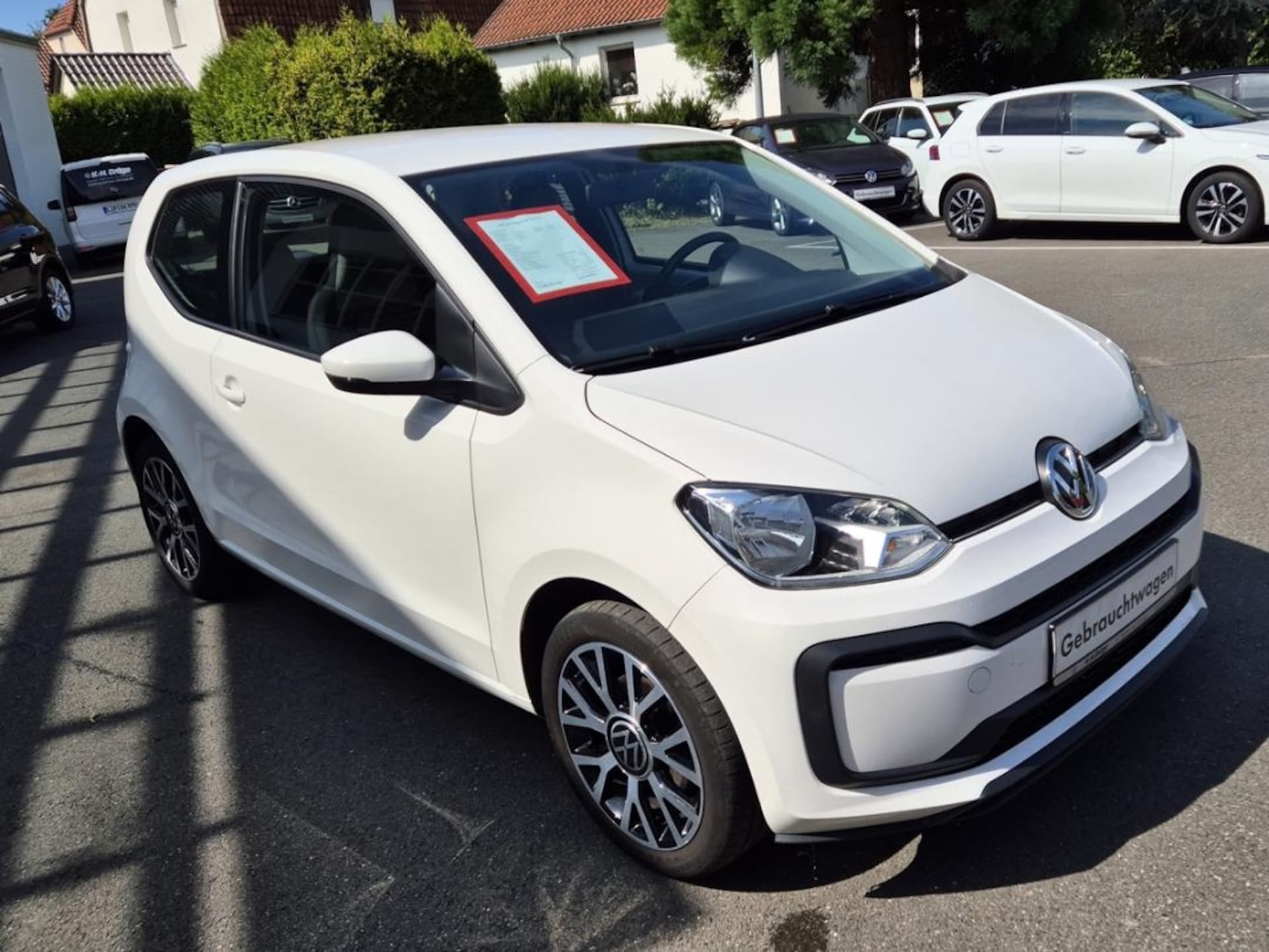 Volkswagen up! move up!
