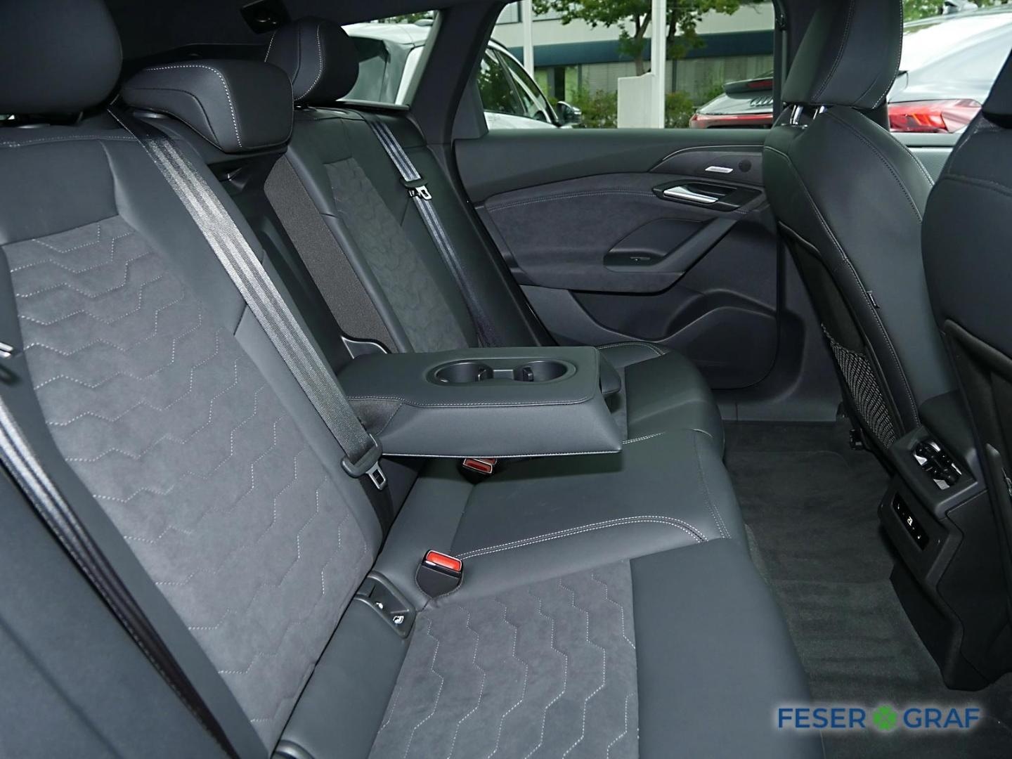 Bild über Audi A6 Avant e-tron S line business e-tron quattro 315 kW - für weitere Informationen kontaktieren Sie den Audi Partner