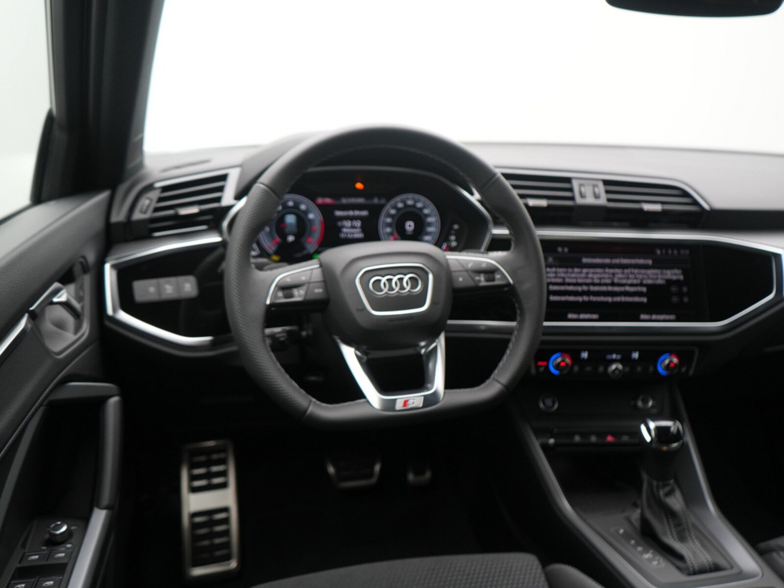 Audi Q3 – Bild 8