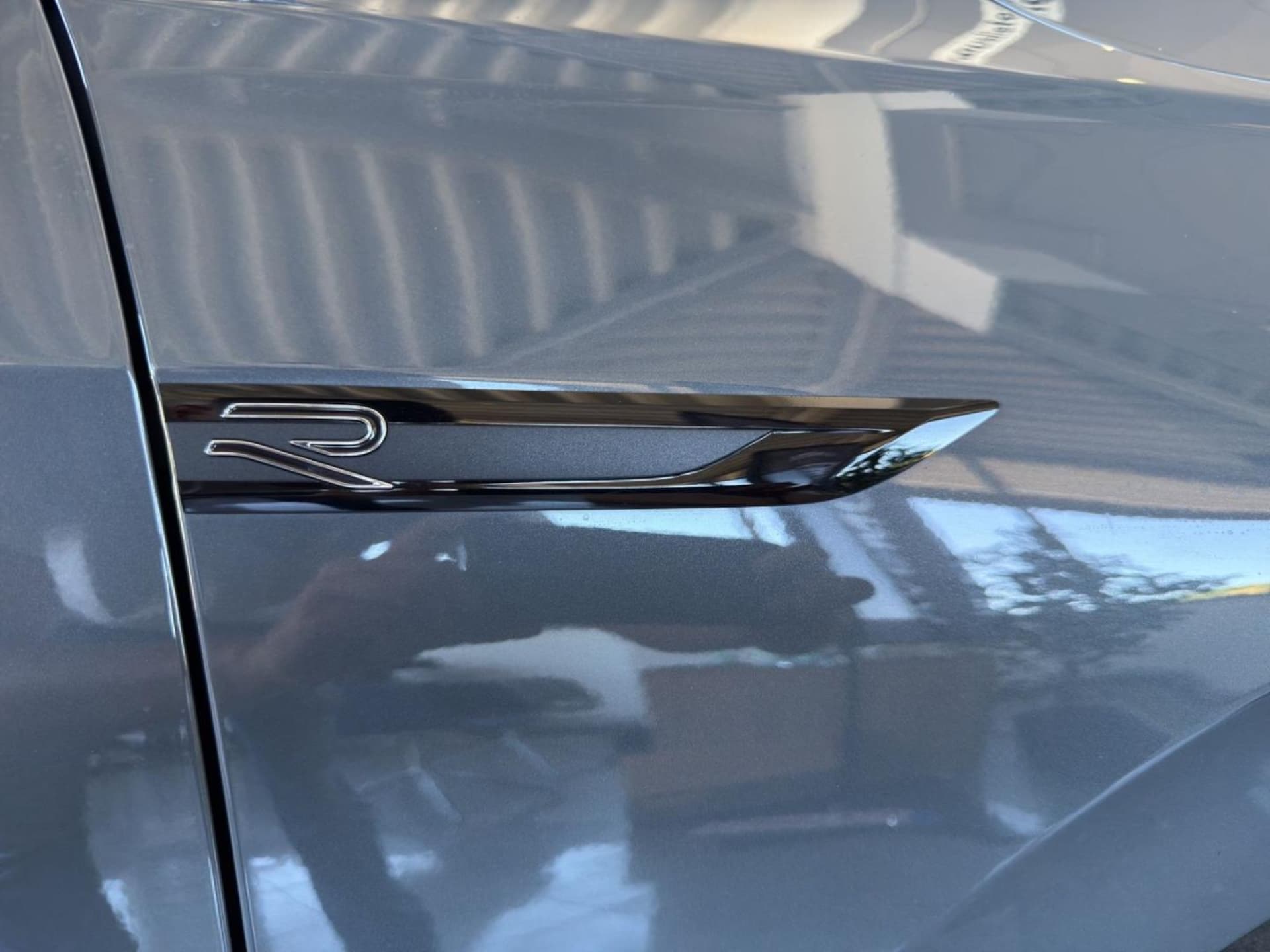 Volkswagen Golf R-Line
