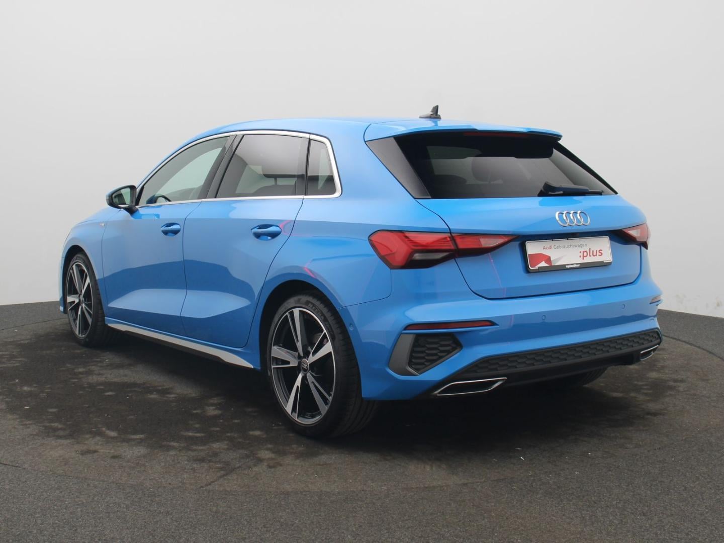 Bild über Audi A3 Sportback S line 35 TFSI S tronic - für weitere Informationen kontaktieren Sie den Audi Partner