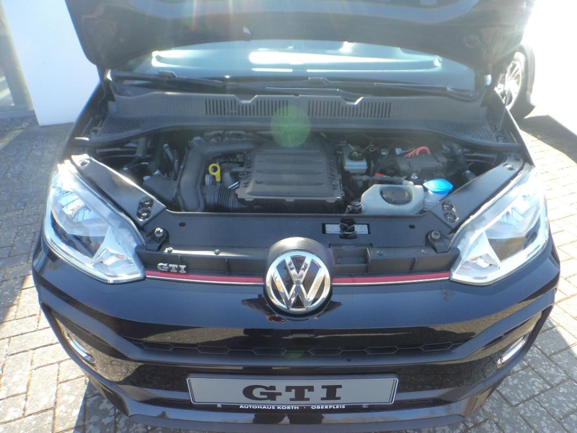 Volkswagen up! GTI