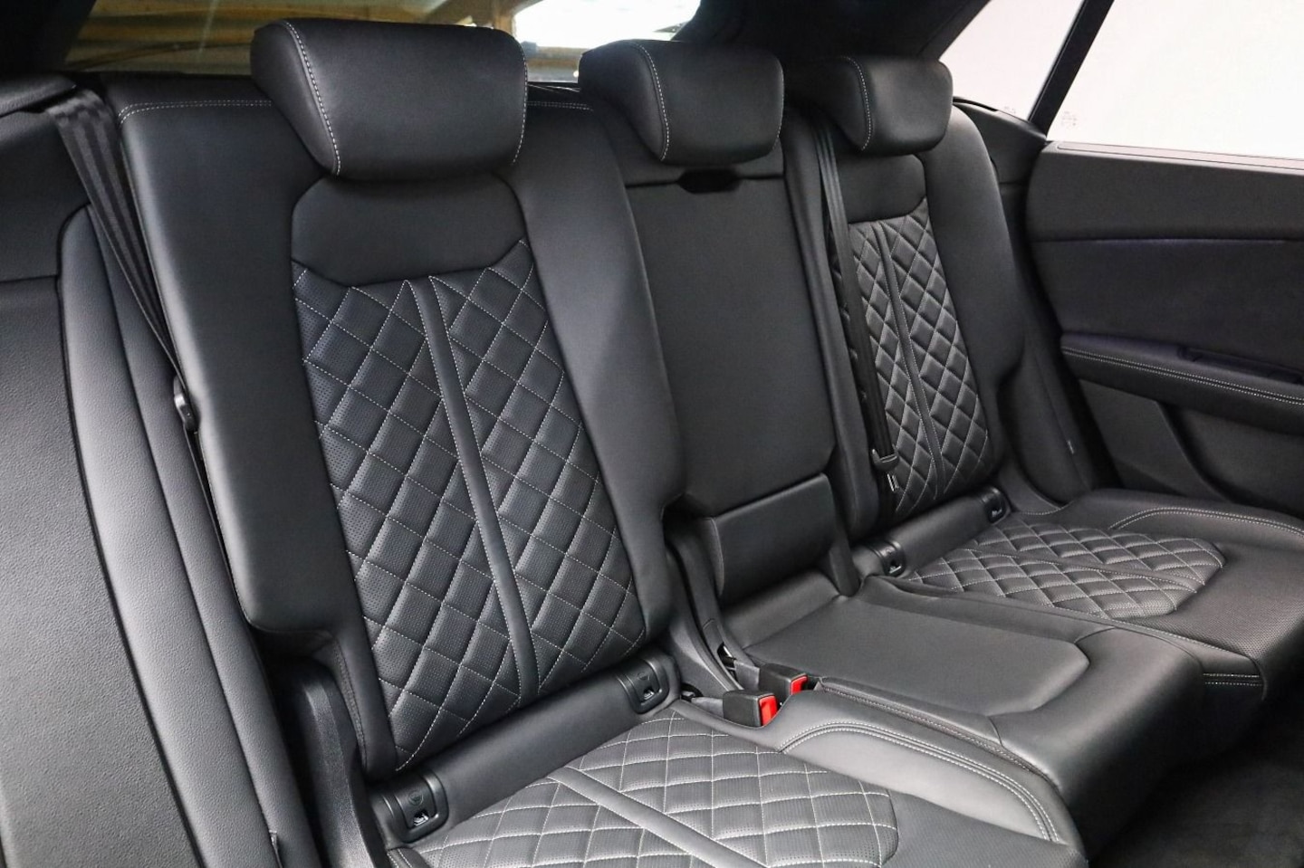 Bild über Audi SQ8 SUV TFSI quattro tiptronic - für weitere Informationen kontaktieren Sie den Audi Partner