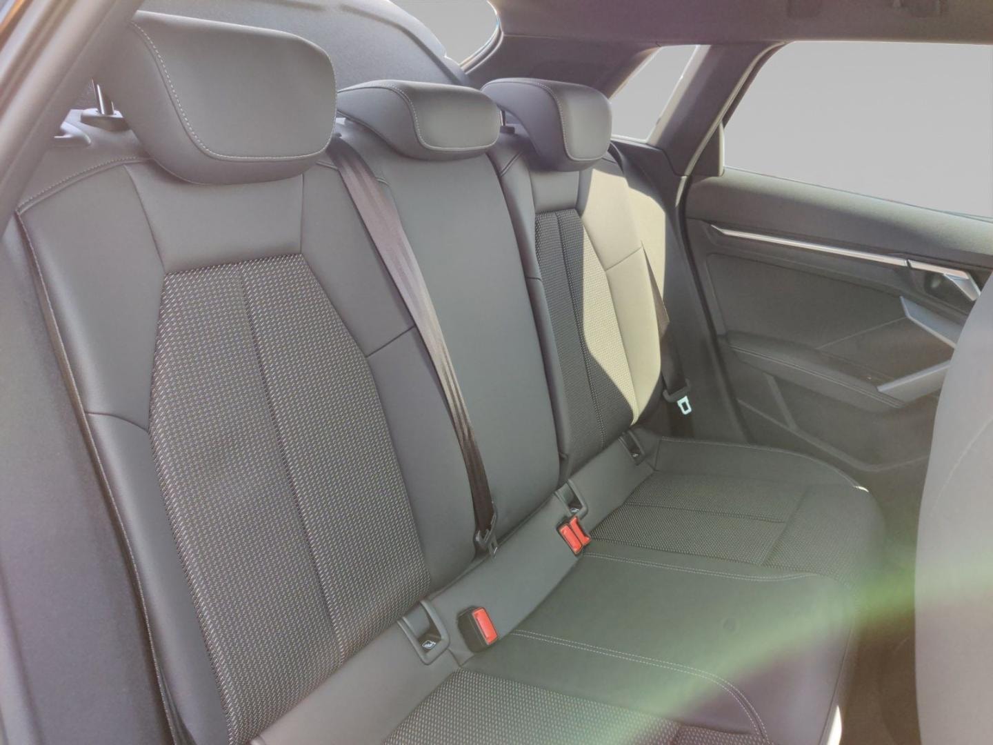 Bild über Audi A3 allstreet TFSI e 40 TFSI e S tronic - für weitere Informationen kontaktieren Sie den Audi Partner