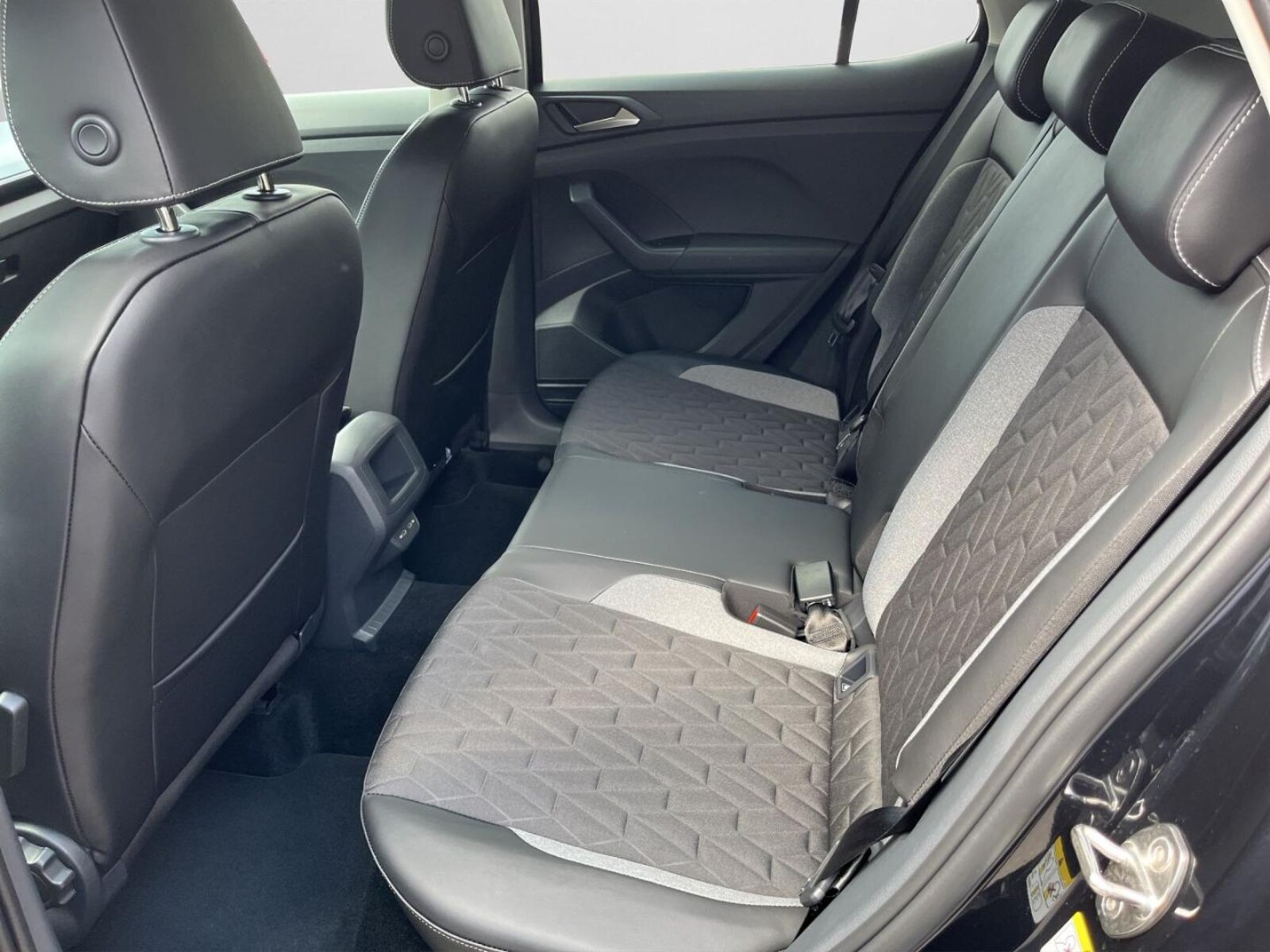 Volkswagen T-Cross – Bild 12