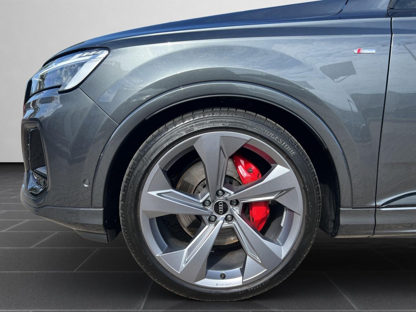 Bild über Audi Q7 SUV S line business TFSI quattro 250 kW tiptronic - für weitere Informationen kontaktieren Sie den Audi Partner
