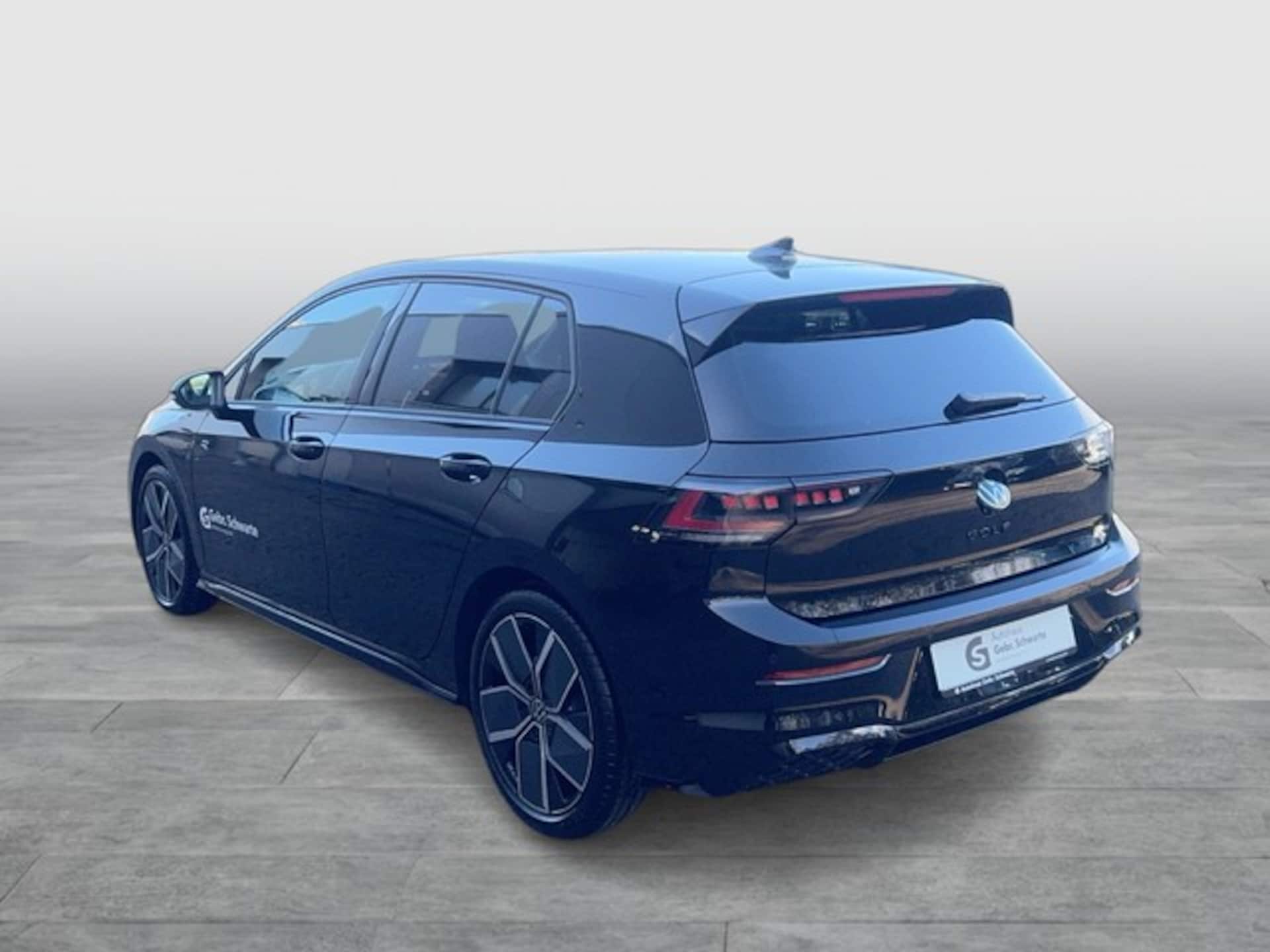 Volkswagen Golf R-Line