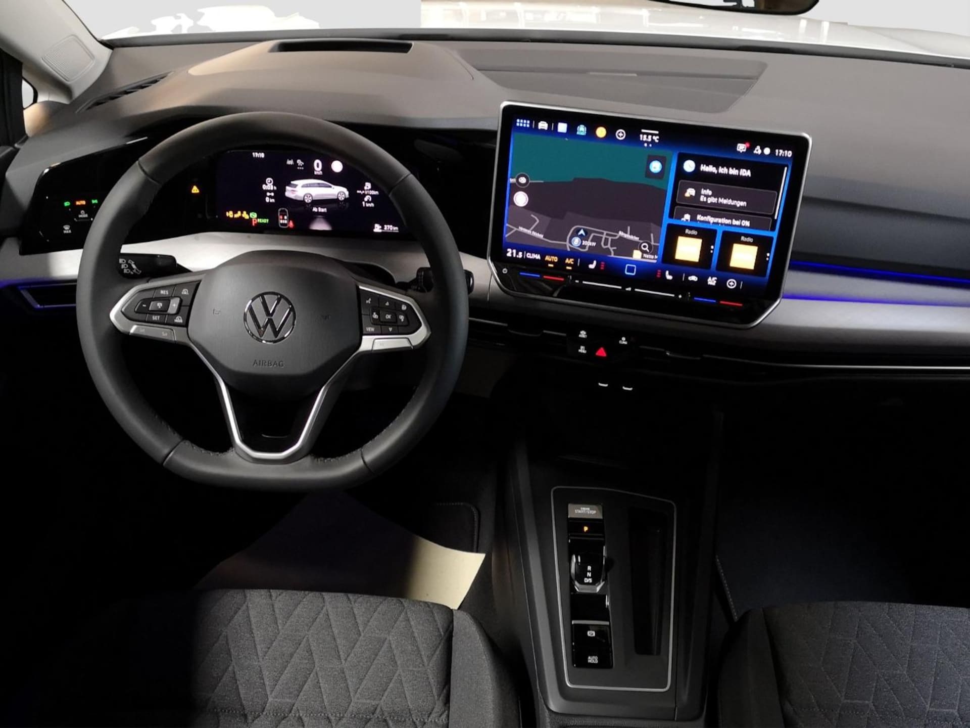 Volkswagen Golf Variant Life