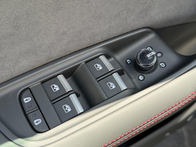 2026 Audi SQ8 Prestige - Photo 13