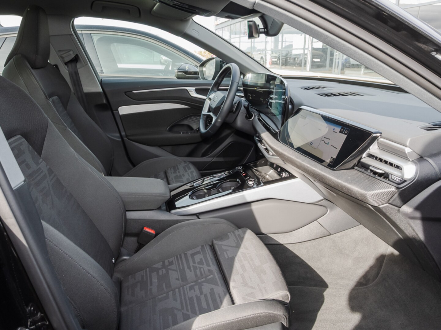 Bild über Audi A6 Avant TFSI 150 kW S tronic - für weitere Informationen kontaktieren Sie den Audi Partner