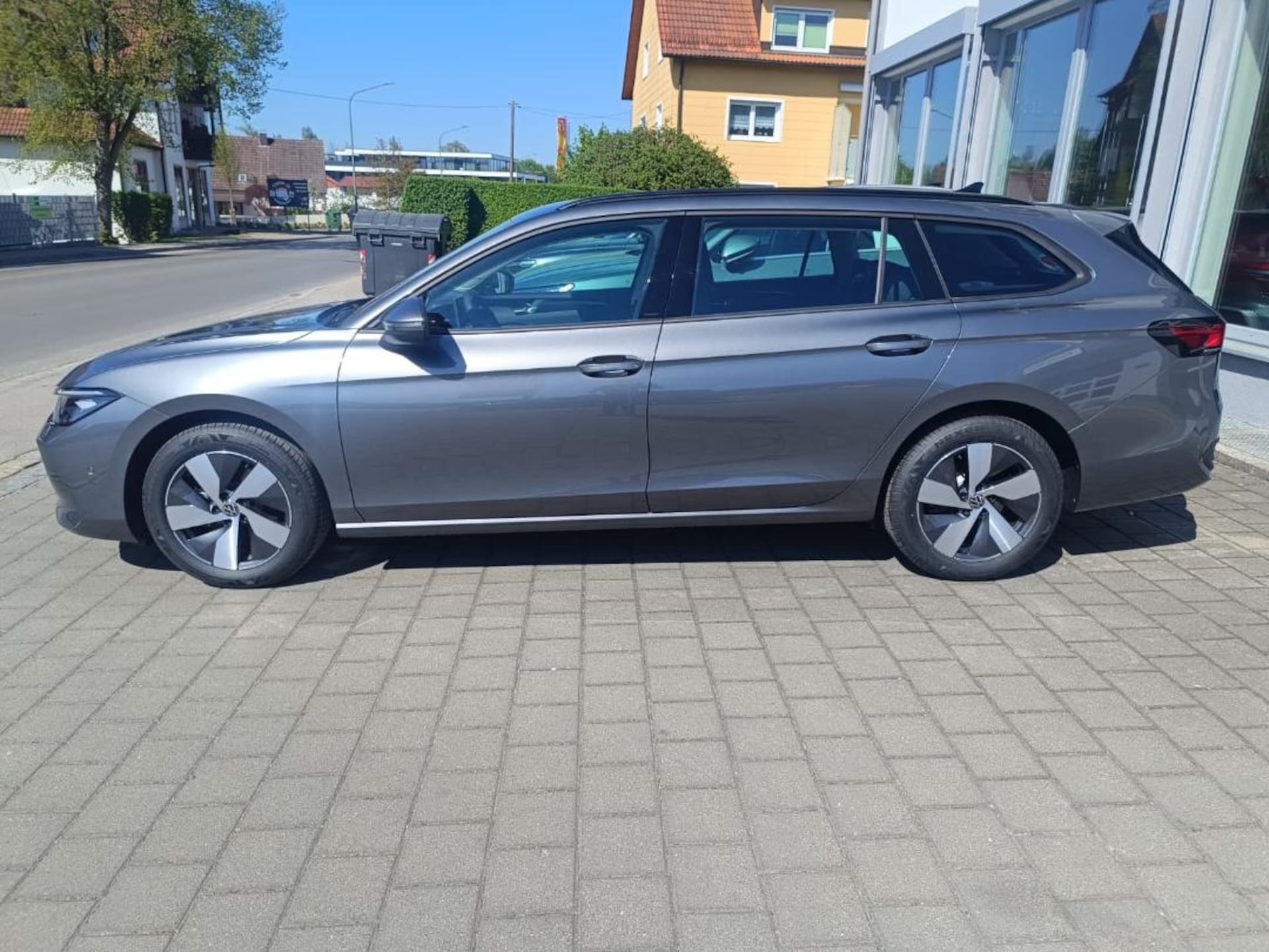 Volkswagen Passat Basis-Modell