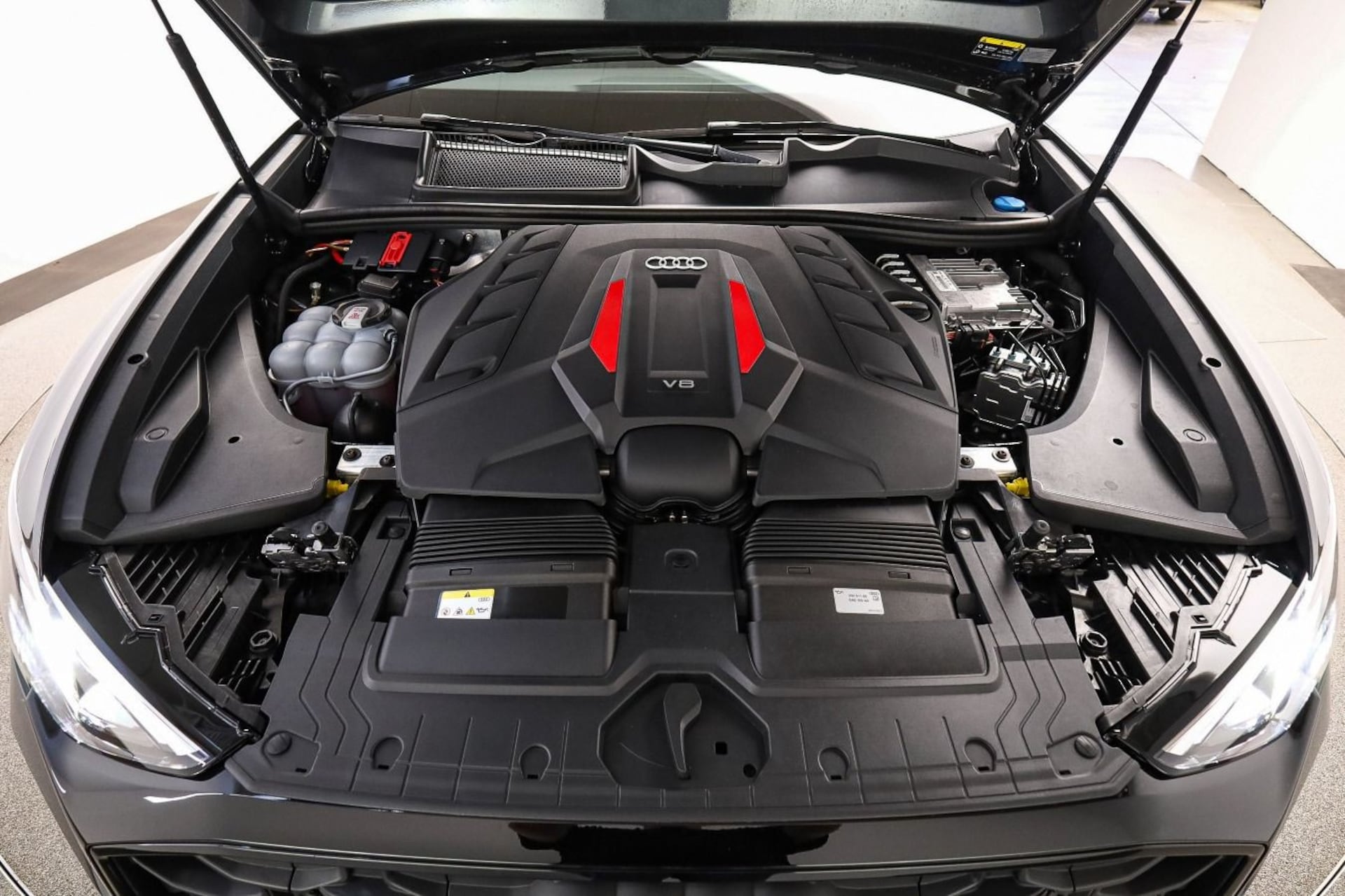Audi SQ8 SUV