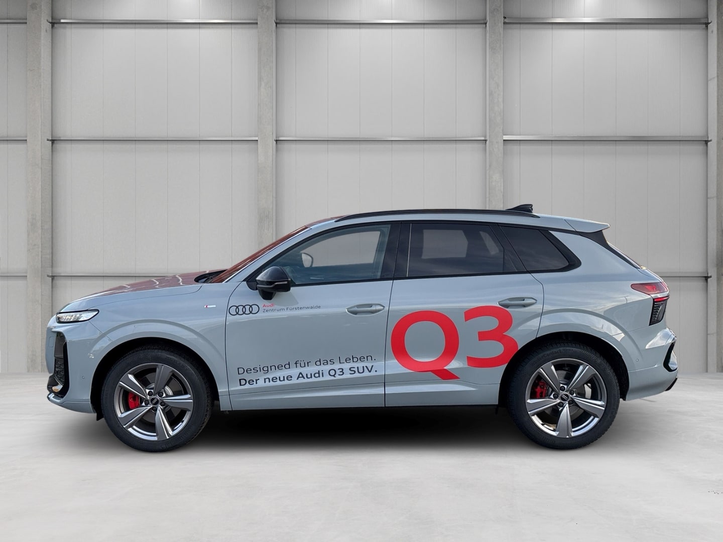 Bild über Audi Q3 SUV TFSI quattro 195 kW S tronic - für weitere Informationen kontaktieren Sie den Audi Partner