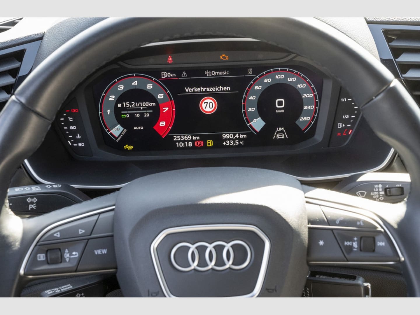 Bild über Audi Q3 Sportback S line 35 TFSI Schaltgetriebe - für weitere Informationen kontaktieren Sie den Audi Partner