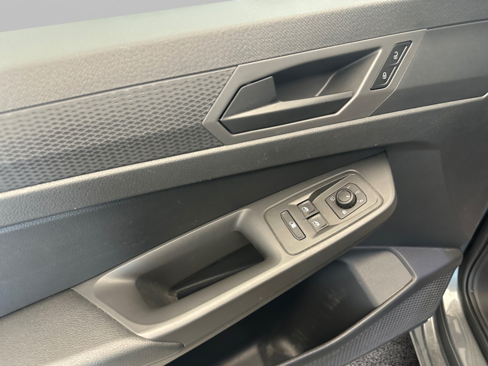 Volkswagen Caddy Maxi Cargo – Bild 9