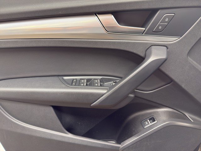 Image about Audi Q5 40 TDI quattro S tronic