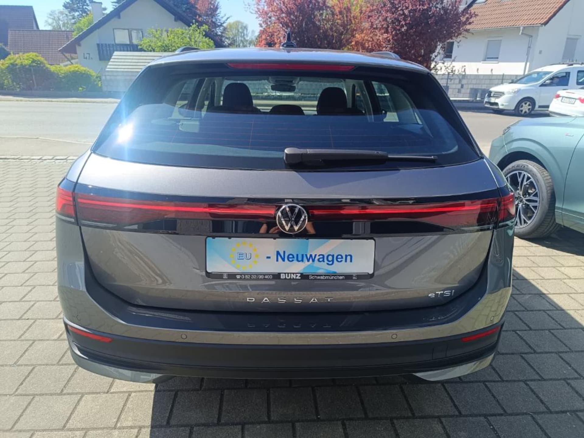 Volkswagen Passat Basis-Modell