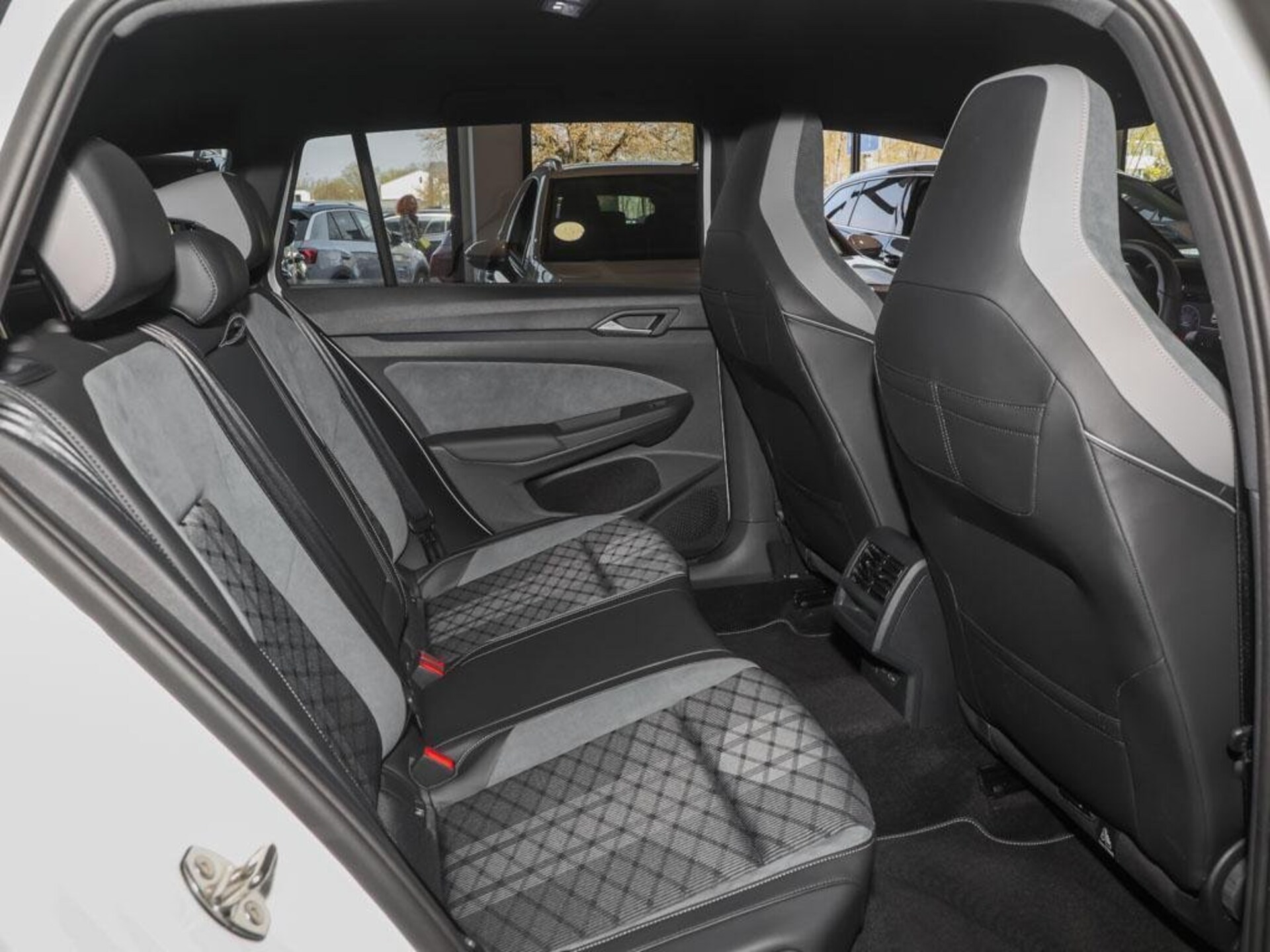 Volkswagen Golf Variant R-Line