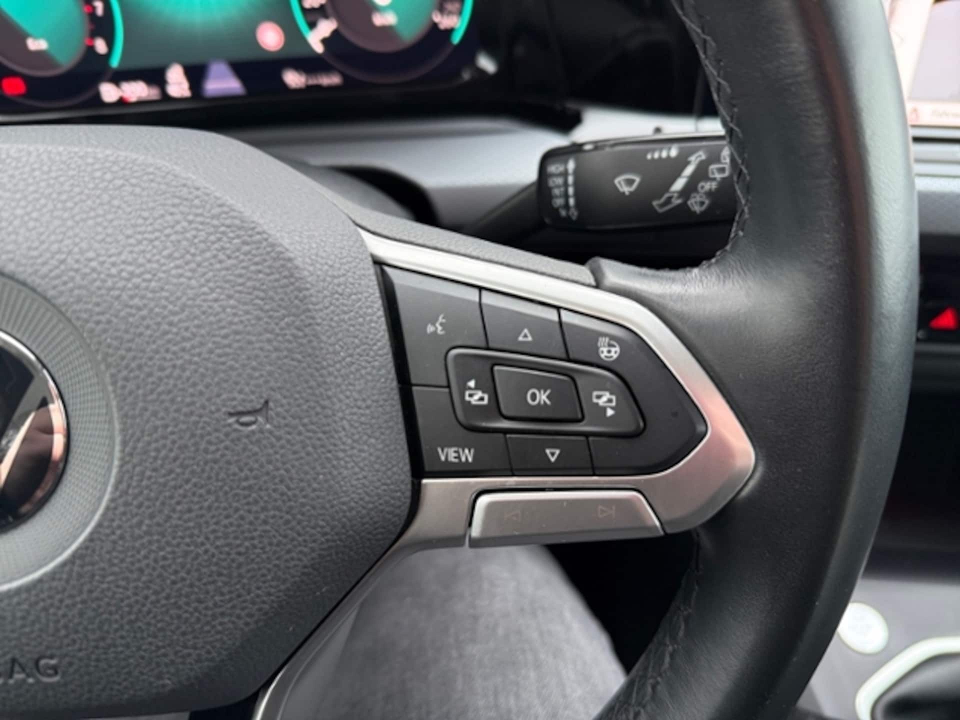 Volkswagen Golf Active