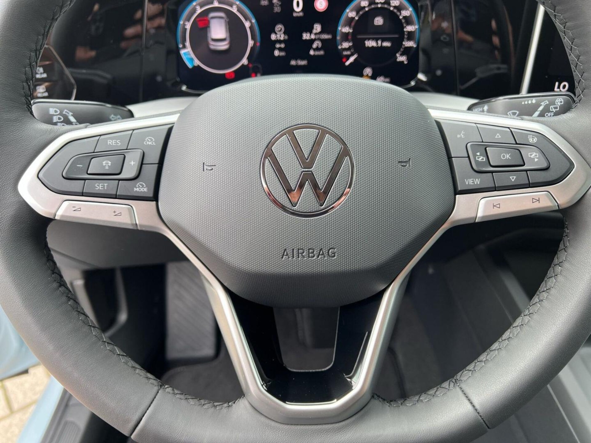 Volkswagen Golf Life