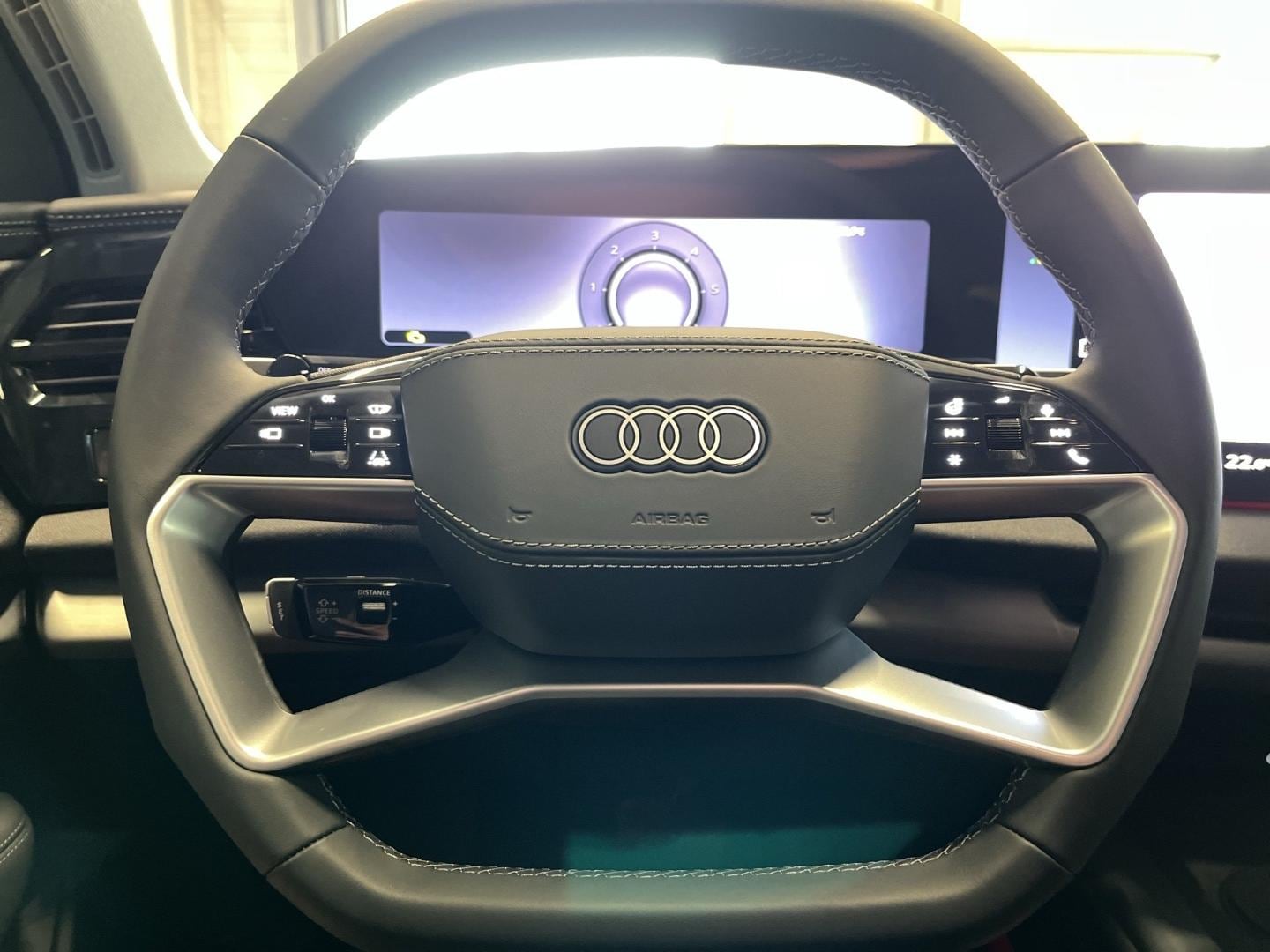 Bild über Audi Q7 SUV TDI quattro 220 kW tiptronic - für weitere Informationen kontaktieren Sie den Audi Partner