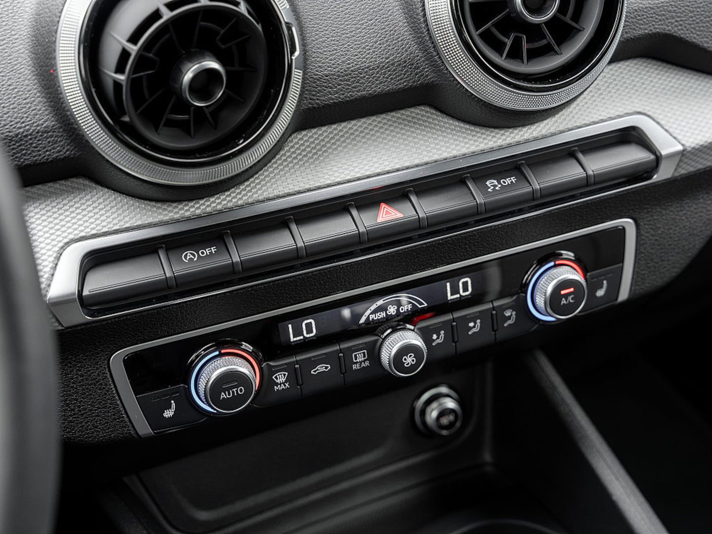 Bild über Audi Q2 30 TFSI Schaltgetriebe - für weitere Informationen kontaktieren Sie den Audi Partner